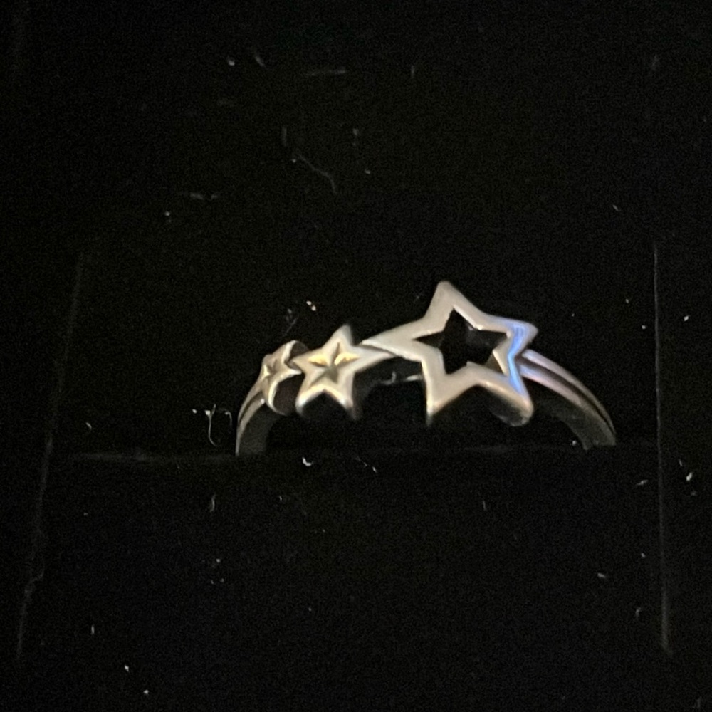 James avery twinkling stars ring✨✨✨